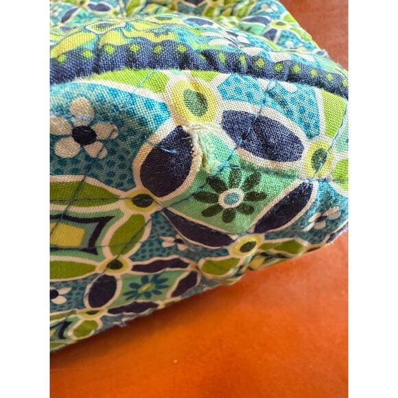 Vera Bradley Set Daisy Daisy Hipster Messenger Cross Body, Tote, Wallet Bags - Picture 8 of 11